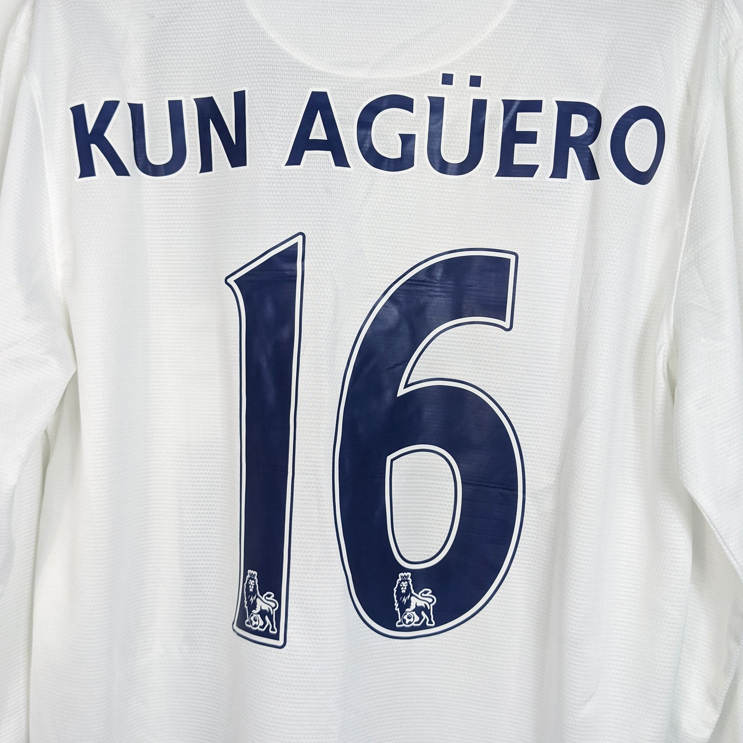 Original Manchester City 2013/14 Away - Kun Aguero #16 Size L (Long Sleeve)