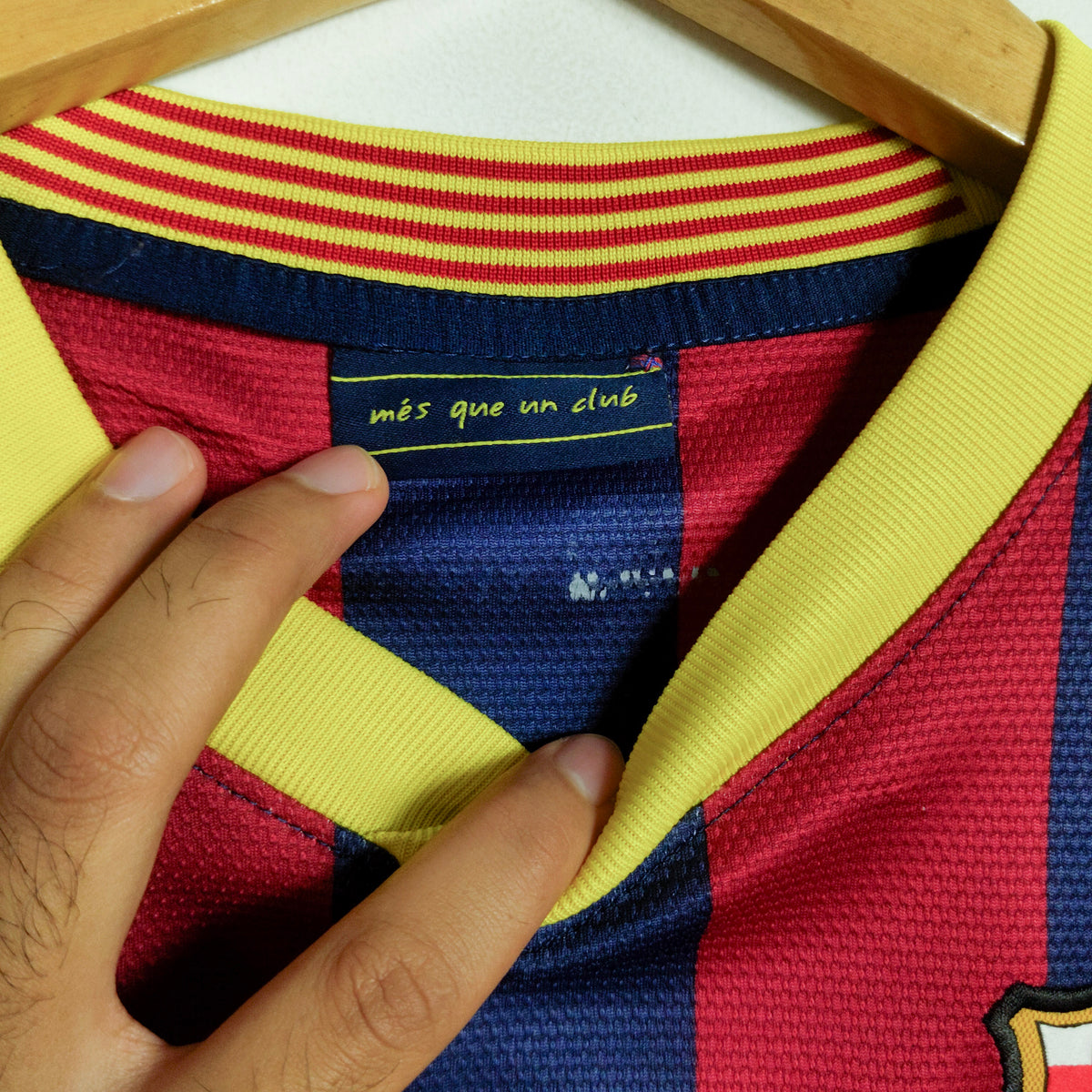 Original Barcelona 2013/14 Home - Neymar Jr #11 Size L (Long Sleeve)