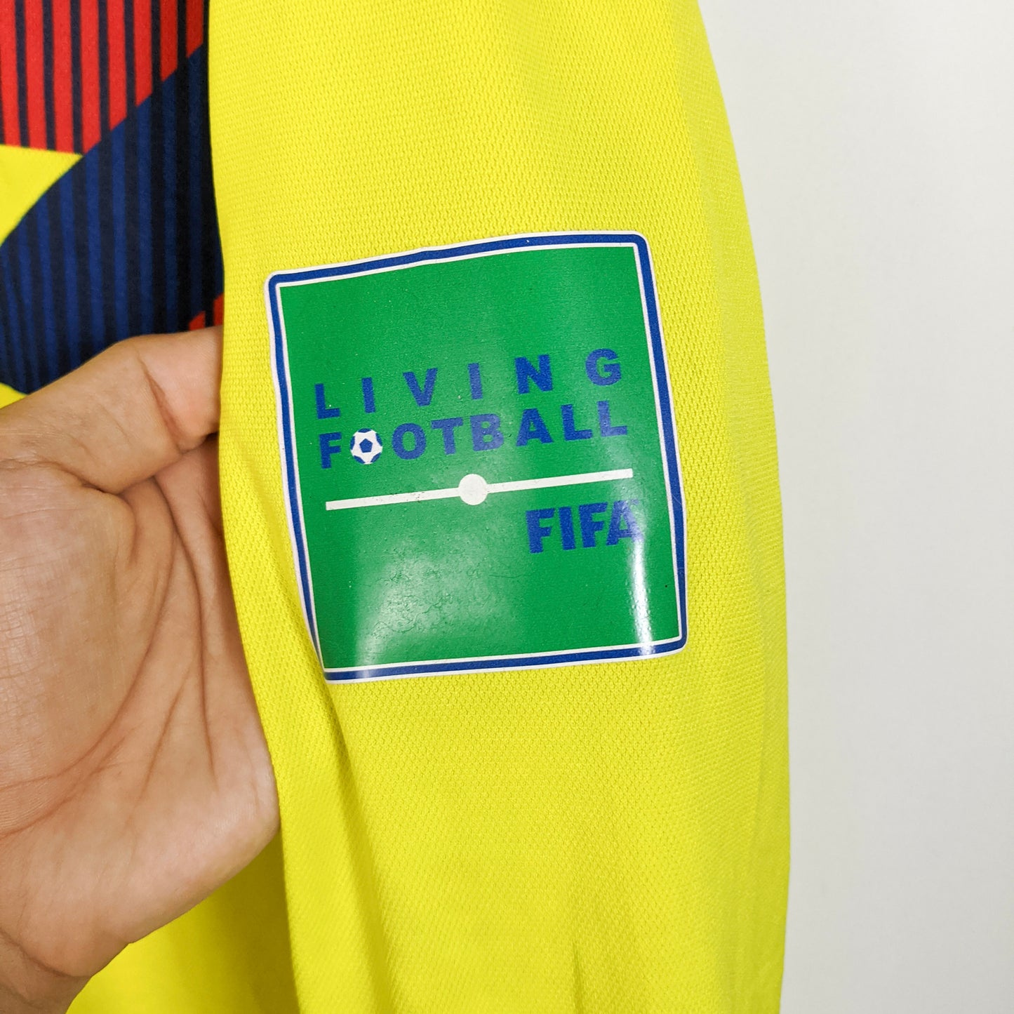 Original Colombia 2018/19 Home - James #10 Size L (Long Sleeve)
