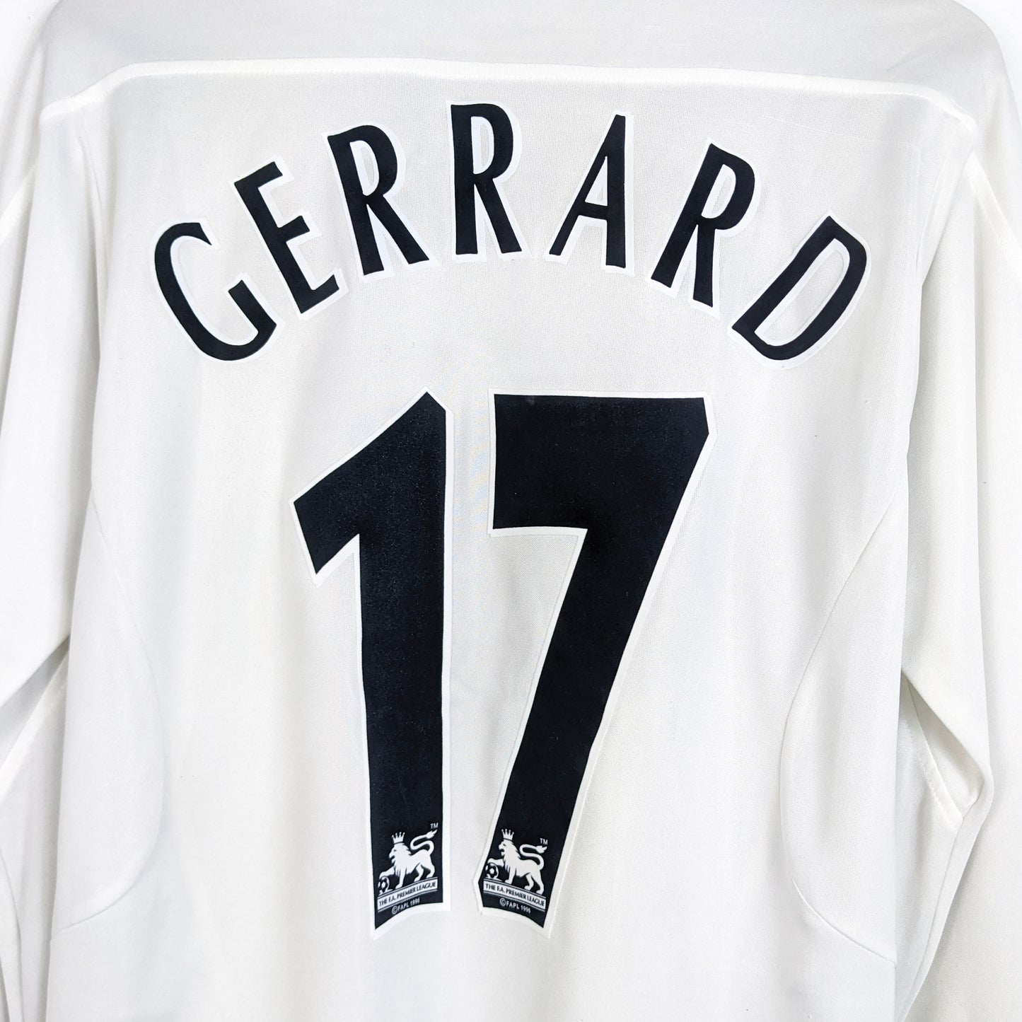 Original Liverpool 2003/04 Away - Gerrard #17 Size S (Long Sleeve)