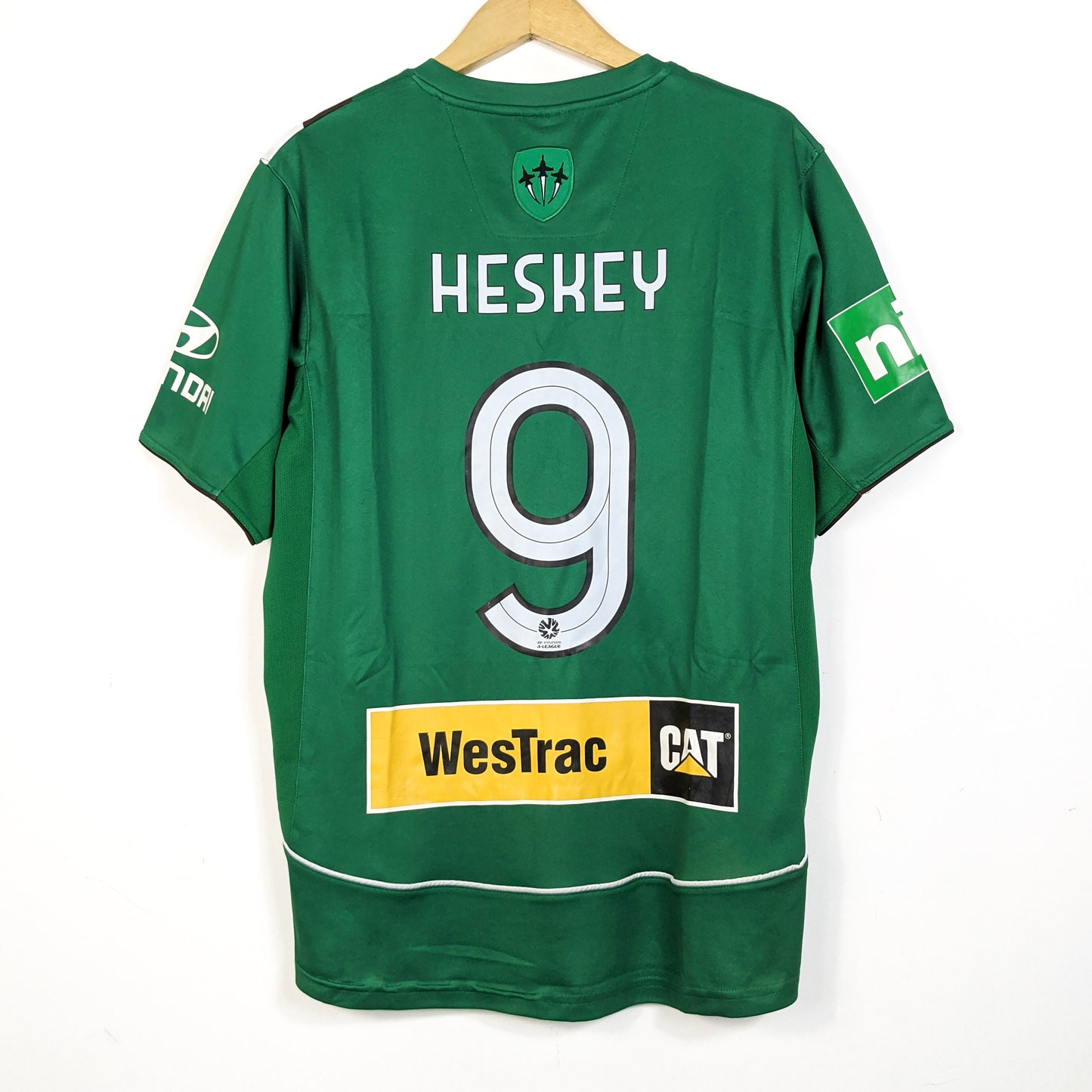 Original Newcastle Jets 2013/14 Away - Heskey #9 Size L