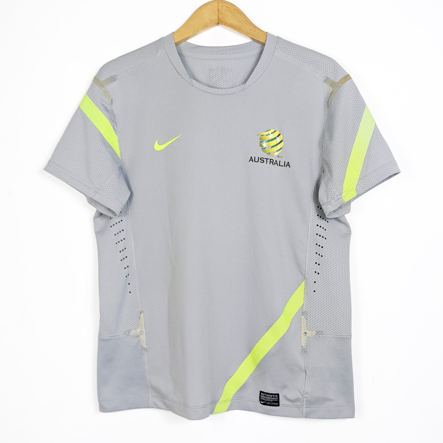 Original Australia 2011 Training - Size M (Player Issue)