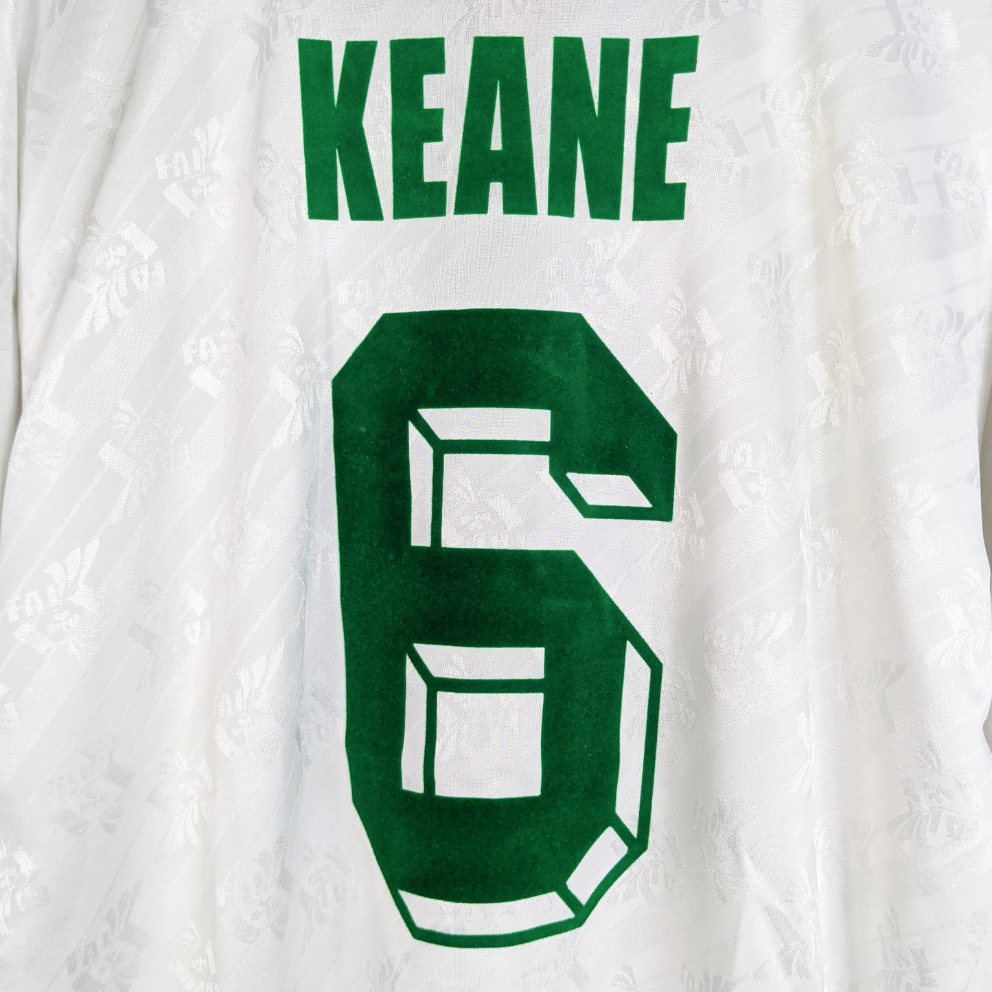 Original Ireland 1994 Away - Keane #6 Size XL