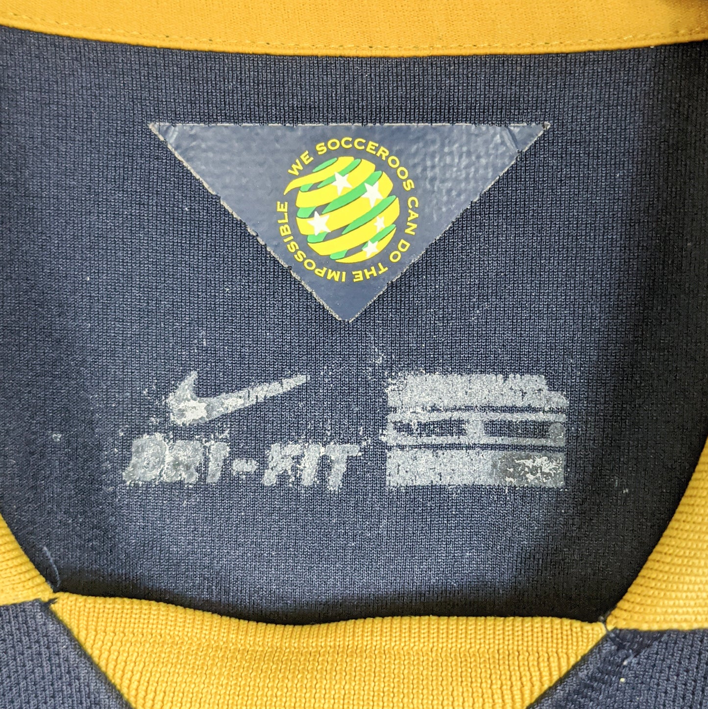 Original Australia 2014/15 Away - Cahill #4 Size L