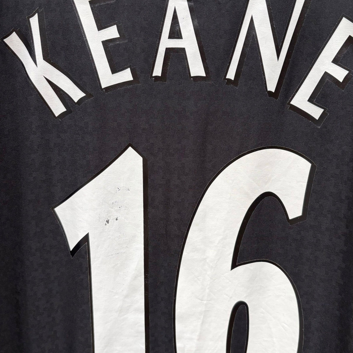 Original Manchester United 2003/05 Away - Keane #16 Size L (Long Sleeve)