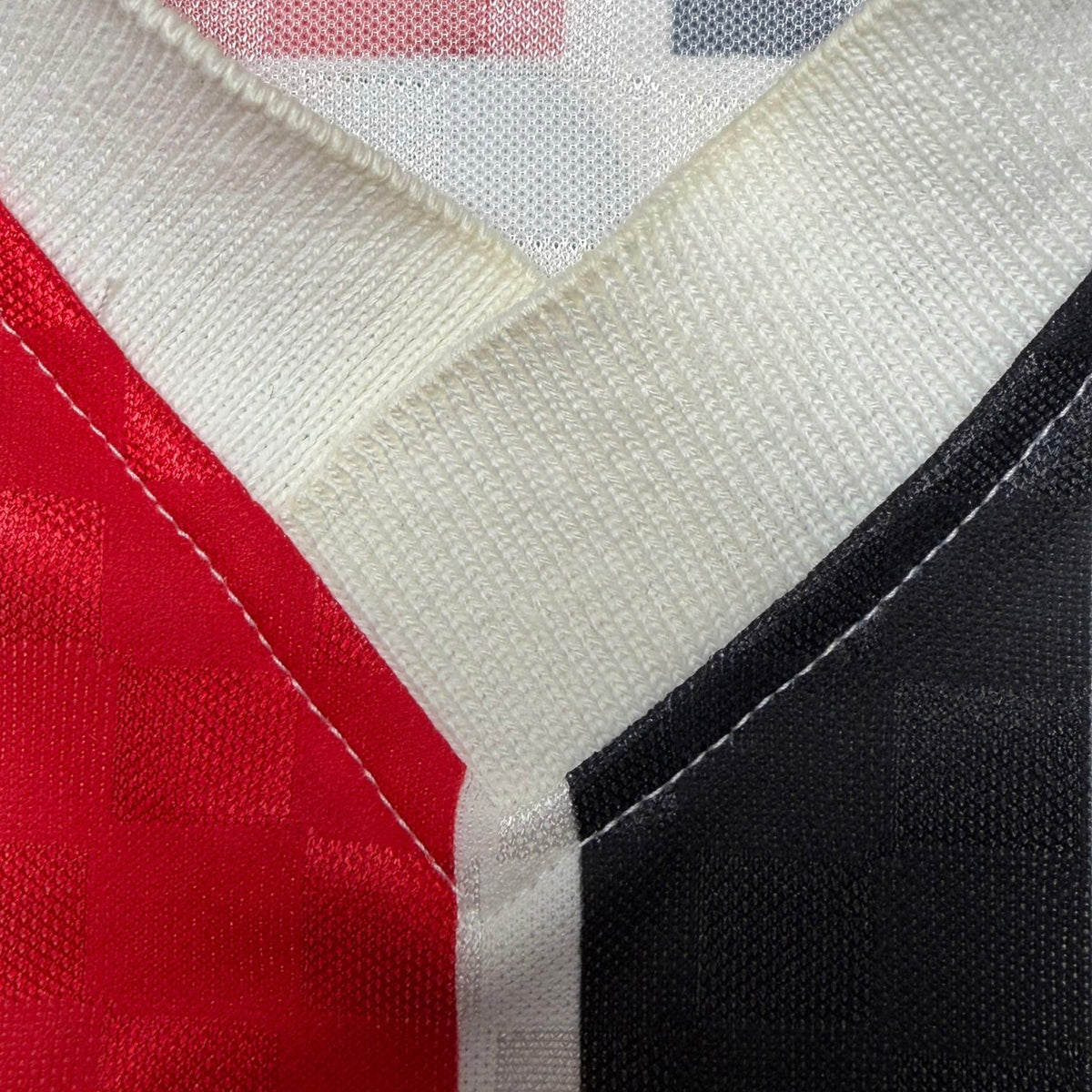 Original AC Milan 1995/96 Home - Simone #2 Size L (Has signed)