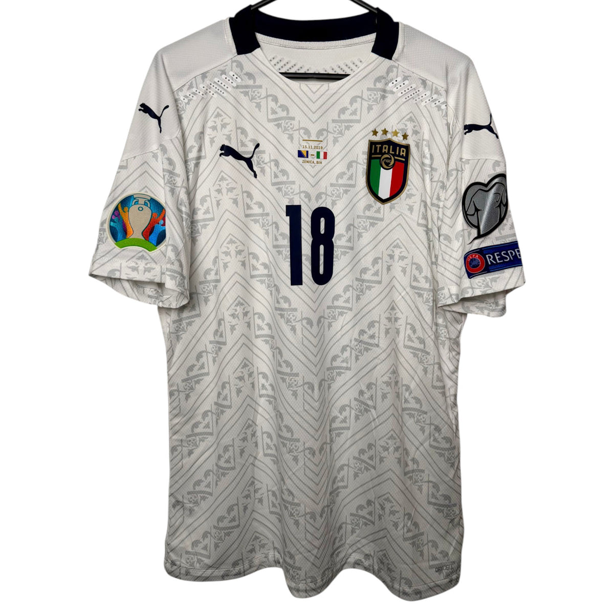 Original Italy 2019 Away - Barella #18 Size L (Player Issue)