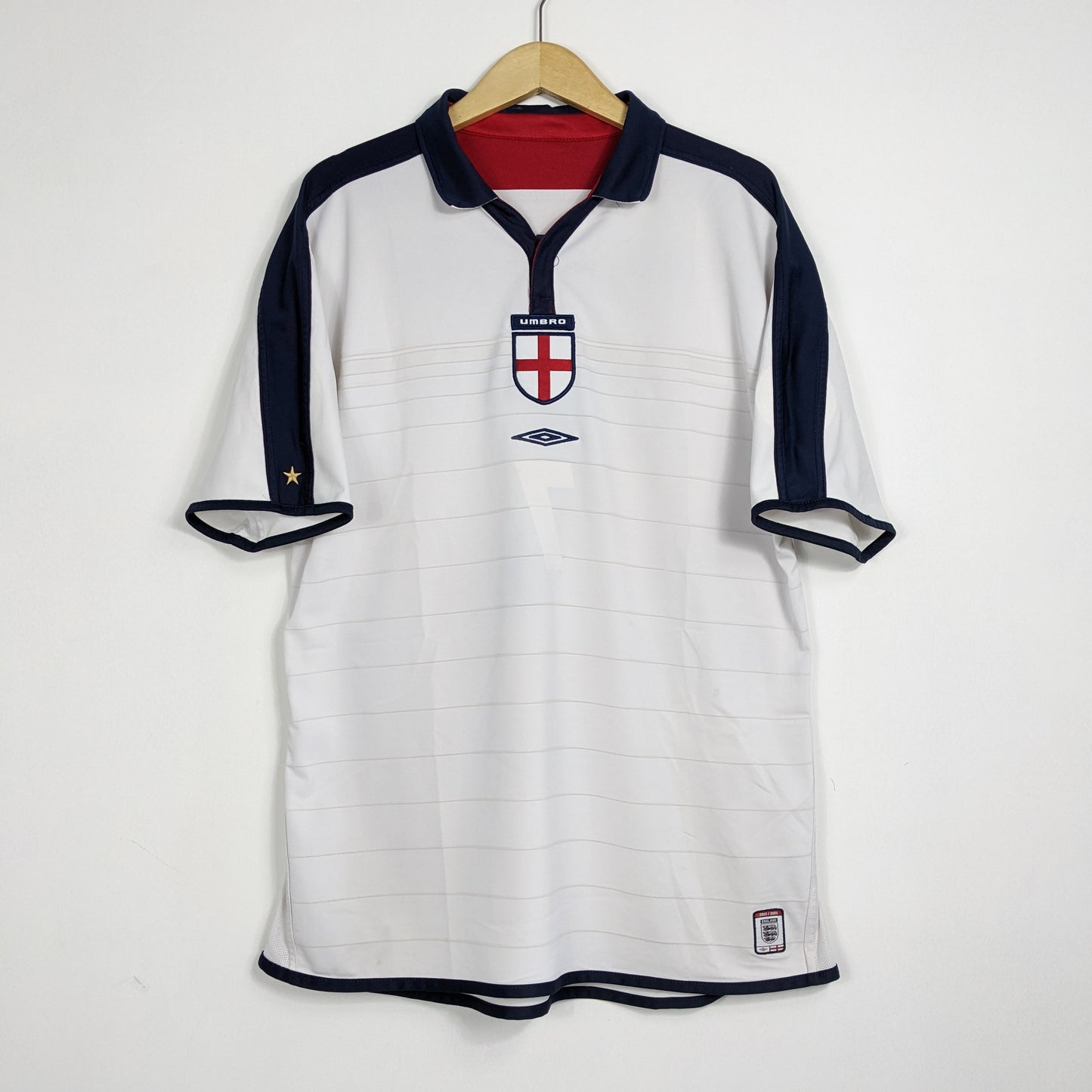 Authentic England 2004 Home - David Beckham #7 Size XL (Reversible)