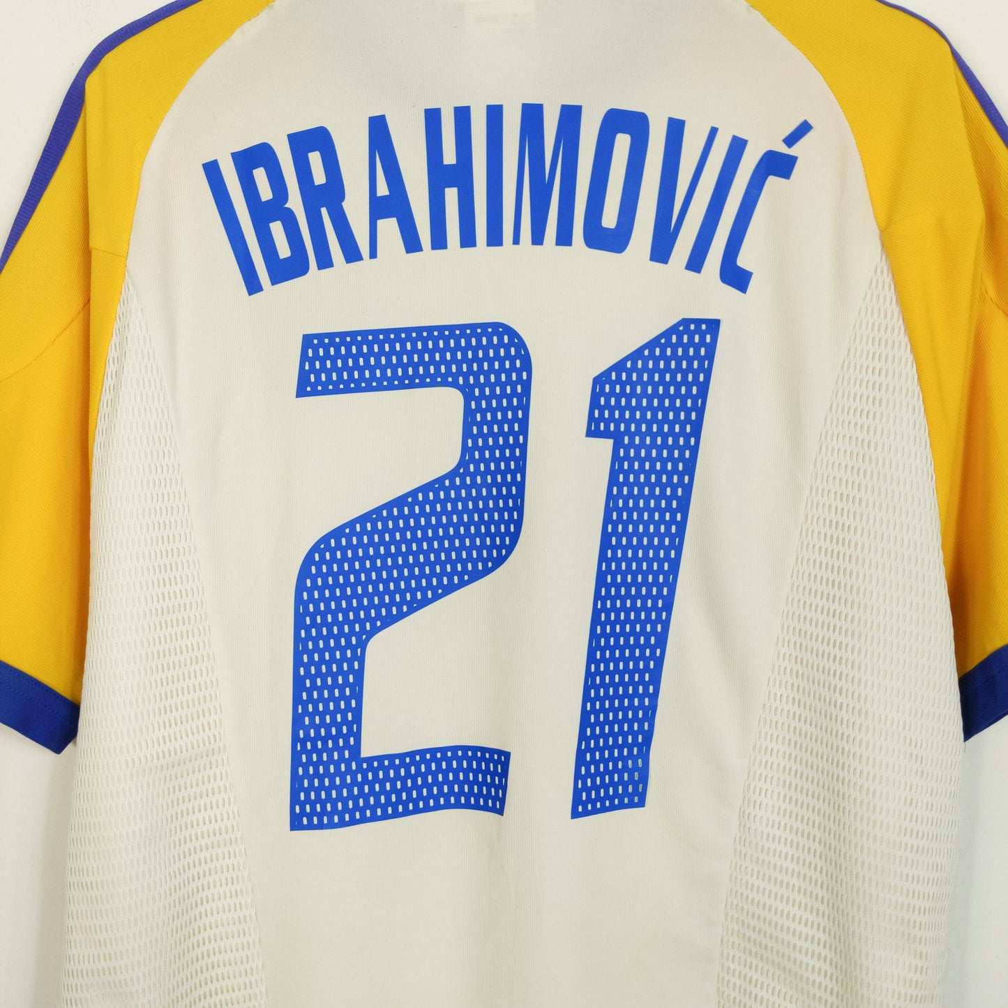 Original Sweden 2002/03 Away - Ibrahimovic #21 Size L
