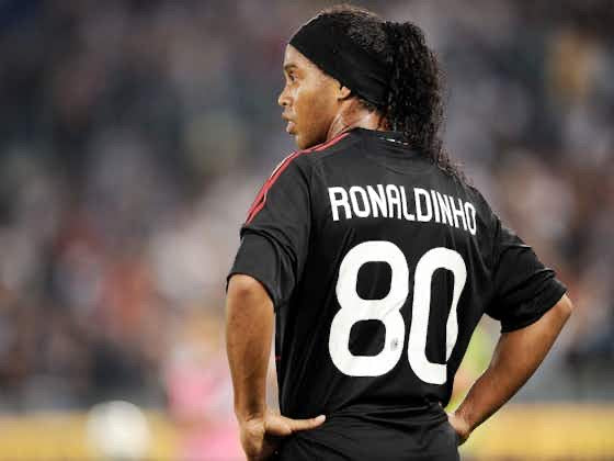 Original AC Milan 2010/11 Third - Ronaldinho #80 Size L