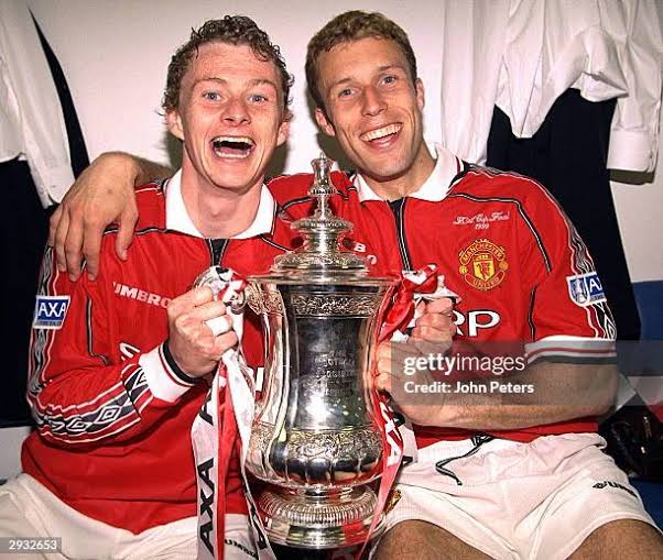 Original Manchester United 1998/99 Home - Solskjaer #20 Size XL