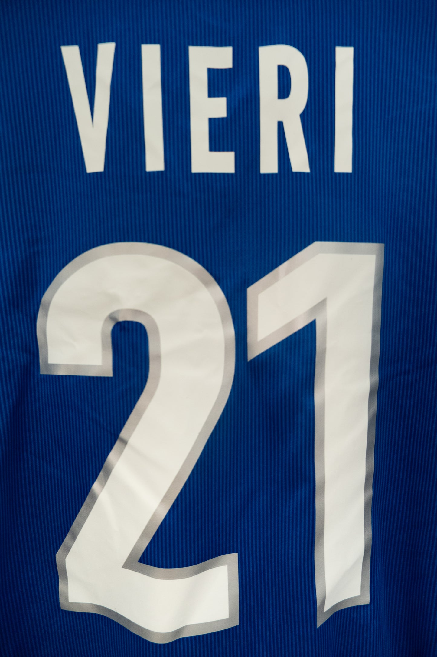 Authentic Italy 1998 Home Jersey - Christian Vieri #21 size M