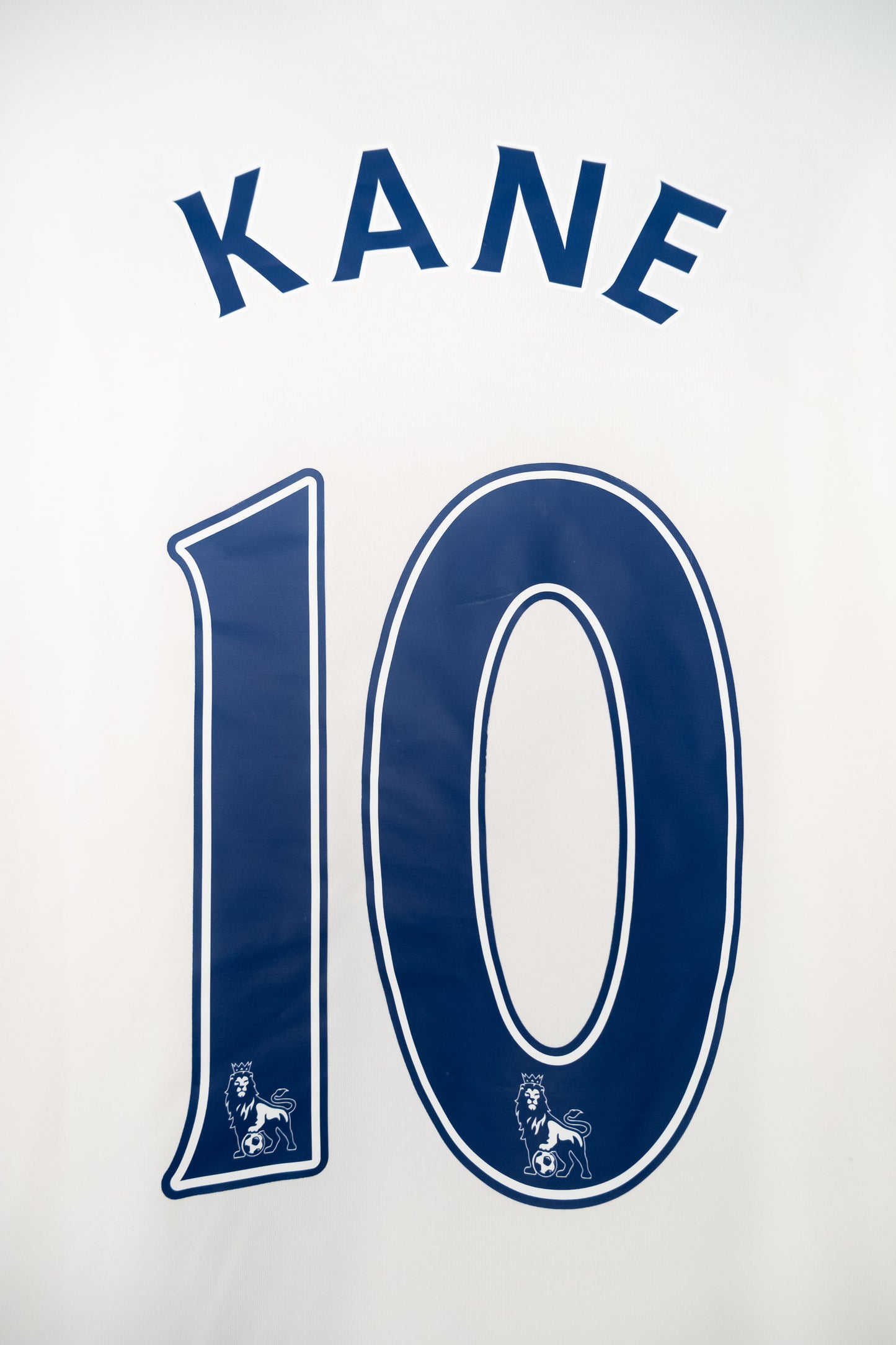 Authentic Tottenham Hotspur 2015/16 - Harry Kane #10 Size M