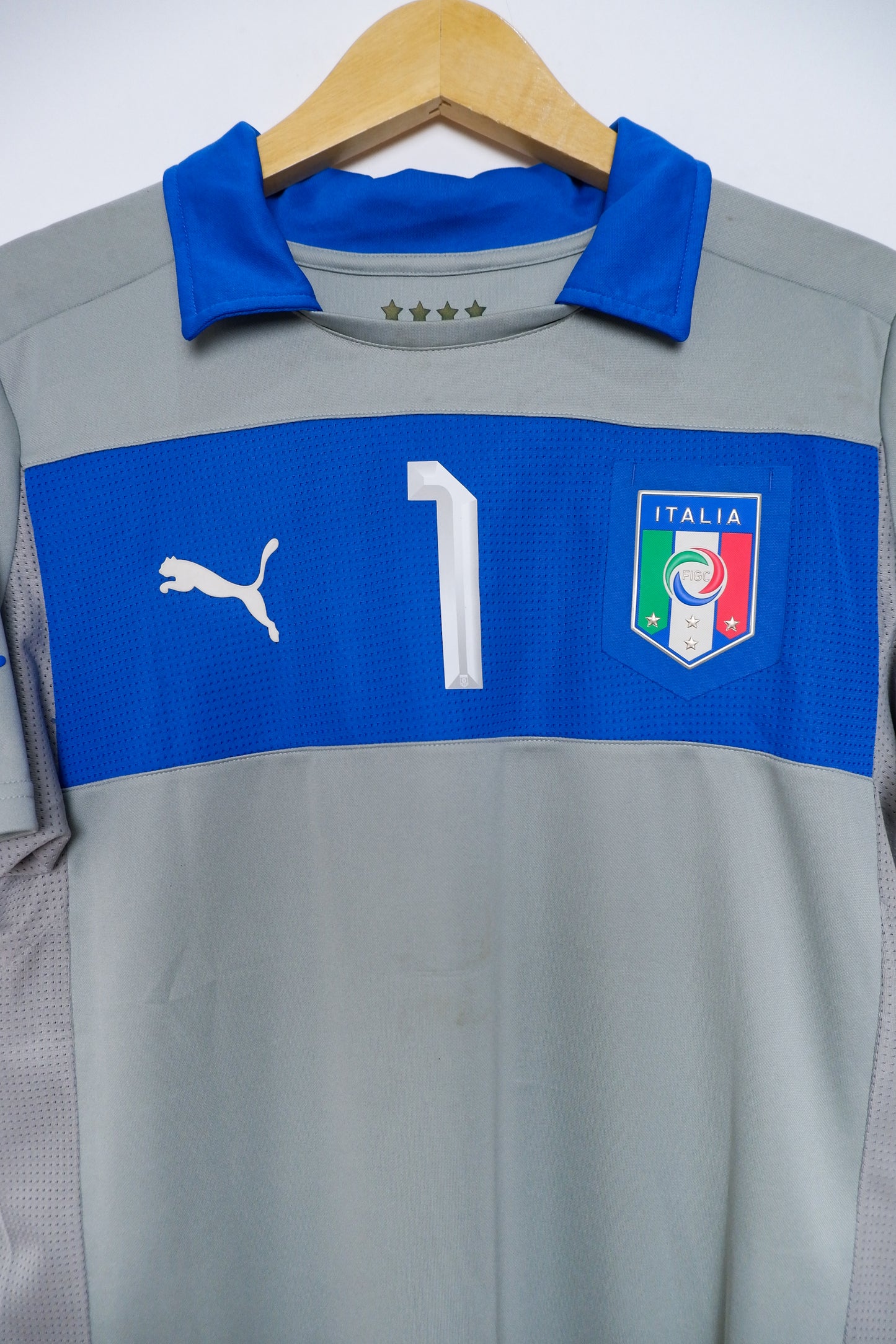 Authentic Italy 2012 Goalkeeper Jersey - Gianluigi Buffon #1 Size M