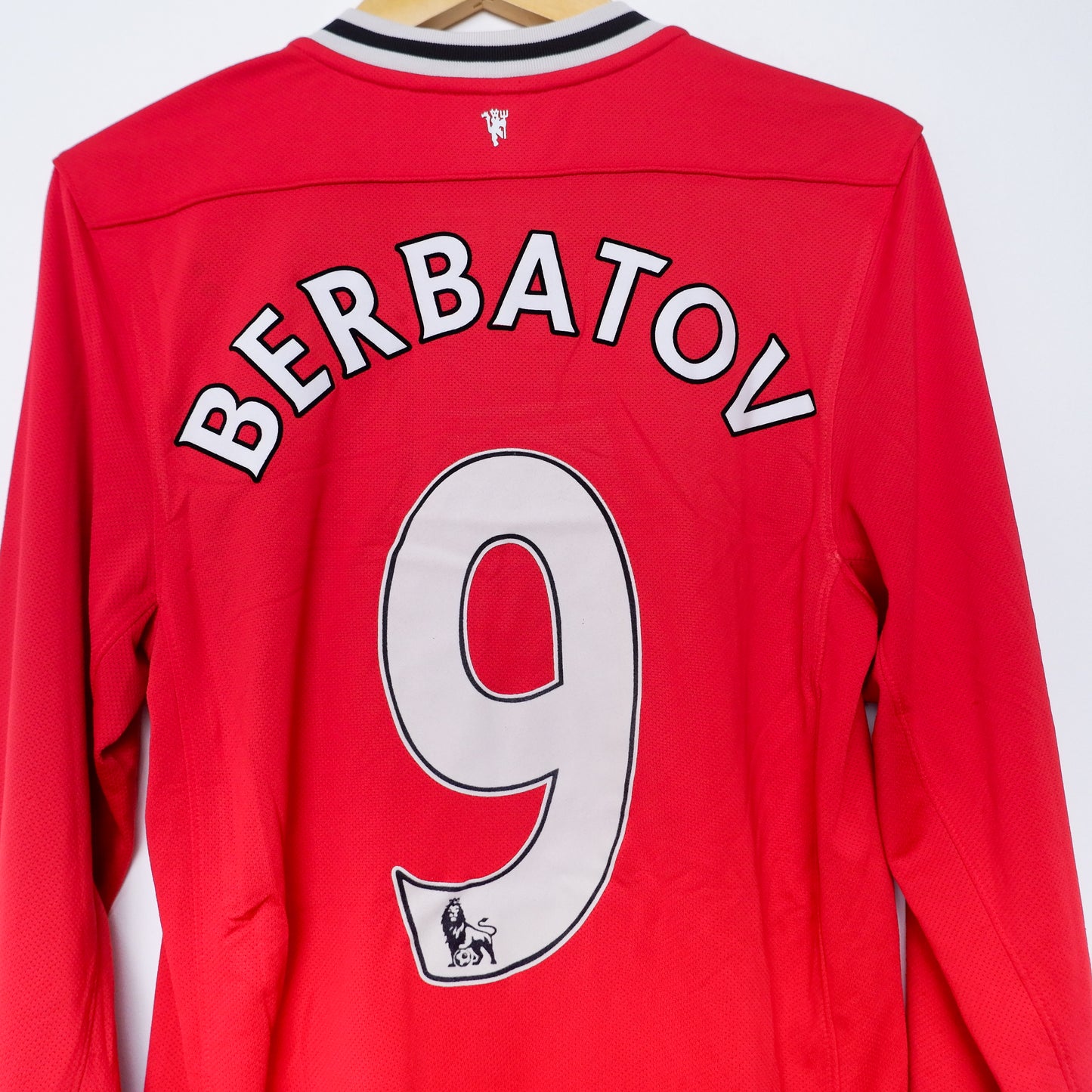 Authentic Manchester United 2011/12 - Dimitar Berbatov #9 Size S (Long Sleeve)