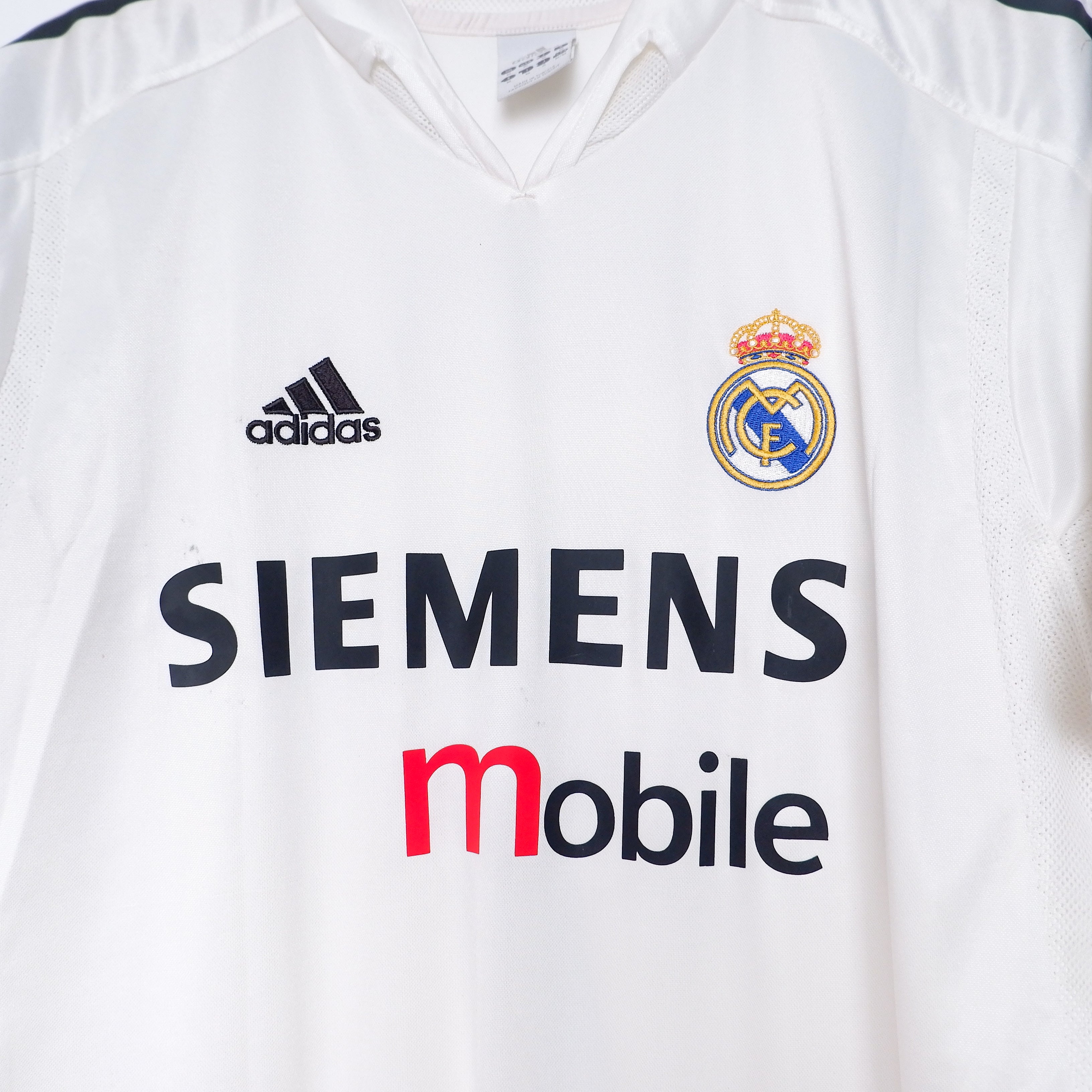 04-05 Real Madrid Home | Classics Collective