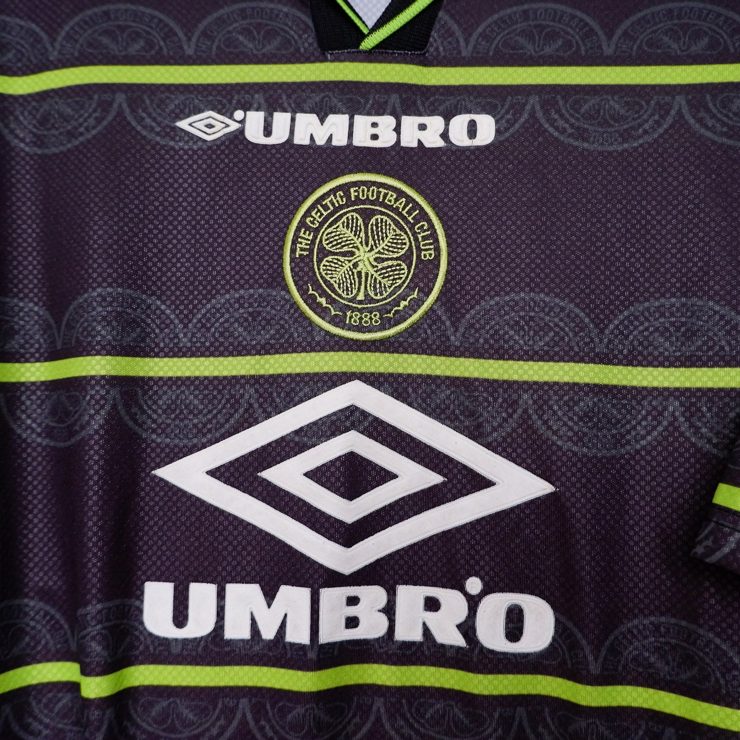 Authentic Celtic 1997/98 Away - Mark Viduka #36 Size XXL