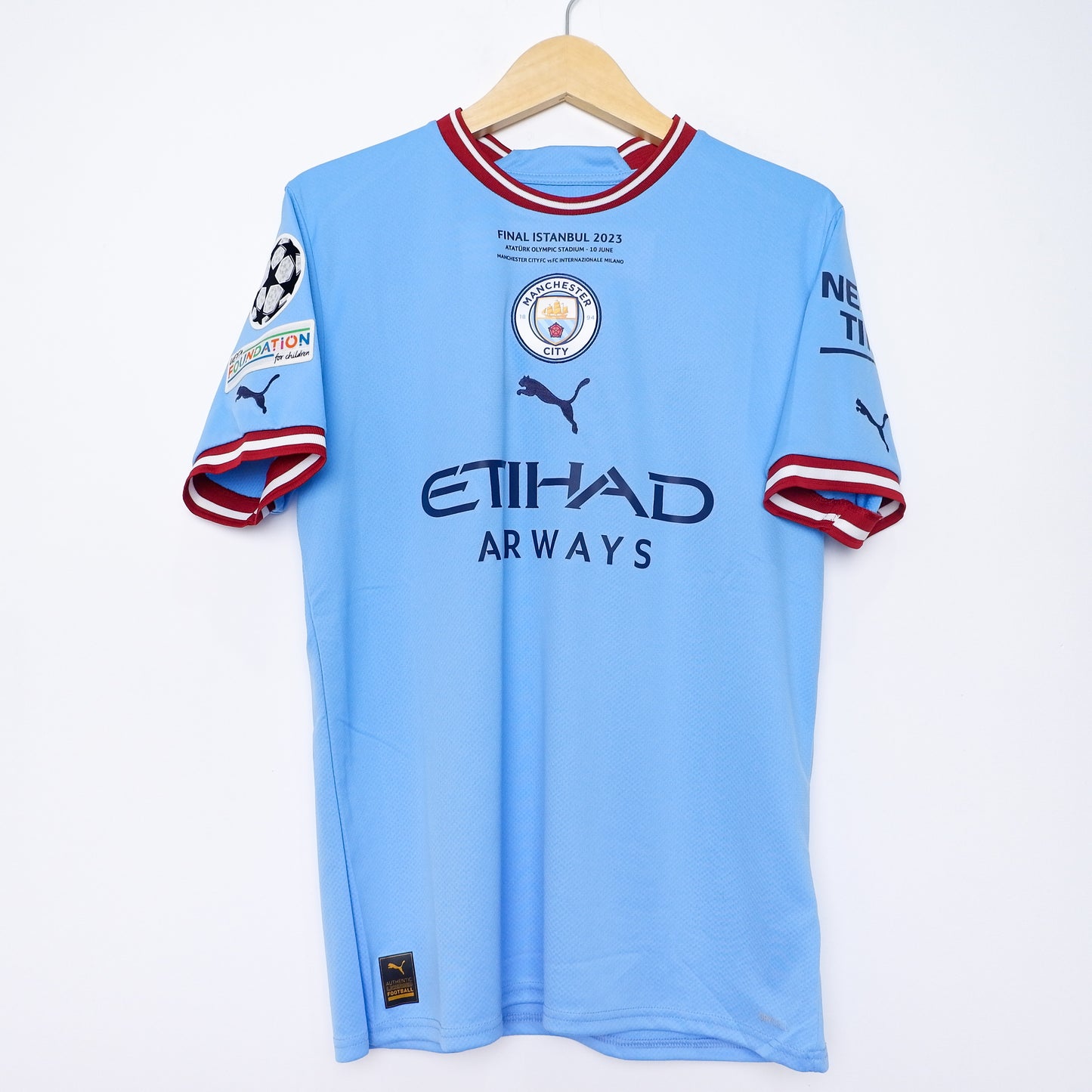 Authentic Manchester City 2022/23 Home - Erling Haaland #9 Size M