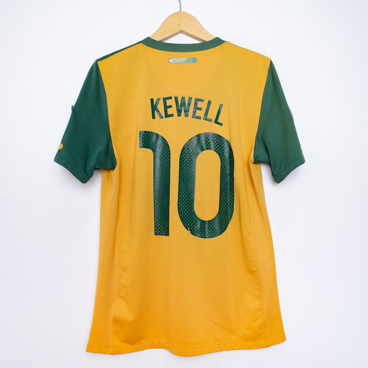 Authentic Australia 2010 Home - Harry Kewell #10 Size M