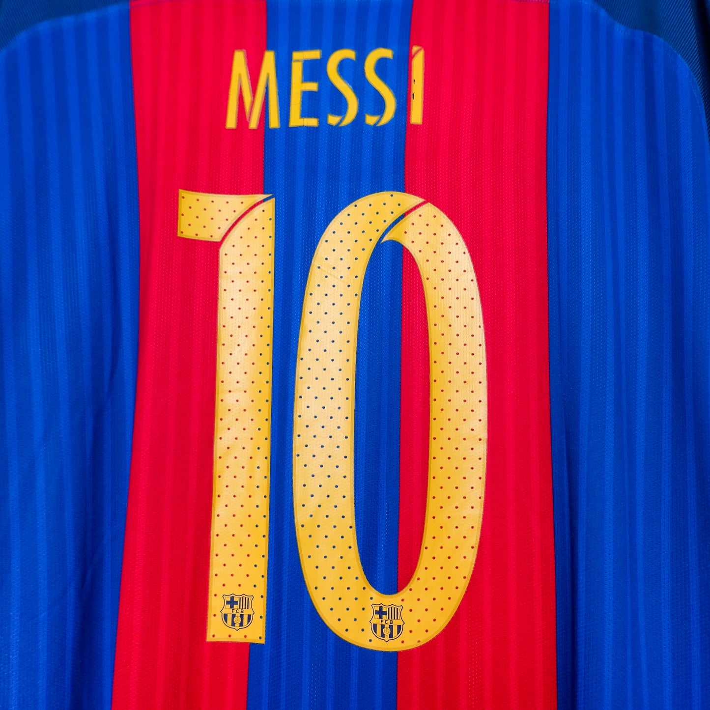 Authentic Barcelona 2016/17 Home - Lionel Messi #10 Size XL