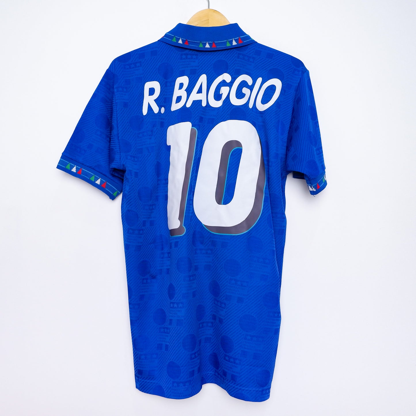 Authentic Italy 1994 Home - Roberto Baggio #10 Size M
