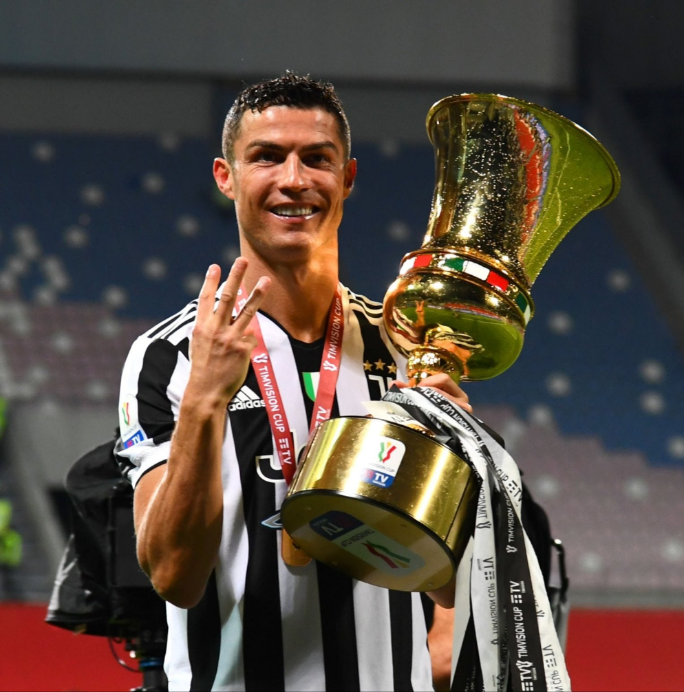 Original Juventus 2021/22 Home - Ronaldo #7 Size XL (Bnwt)