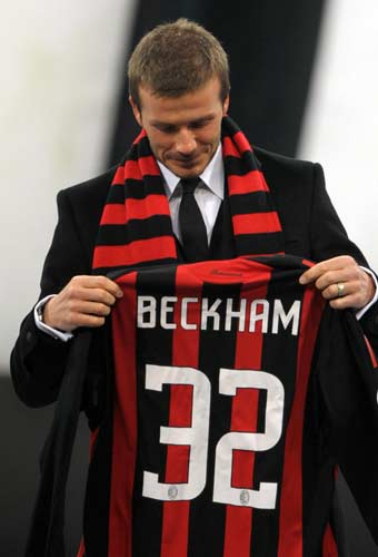 Original AC Milan 2008/09 Home - Beckham #32 Size M