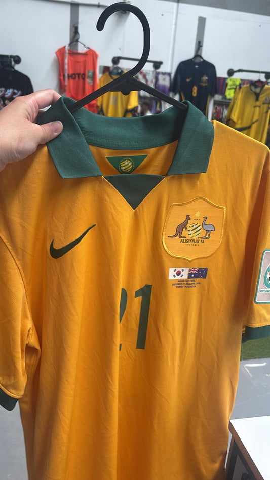 Authentic Australia 2014 Away - Massimo Luongo #21 Size XL