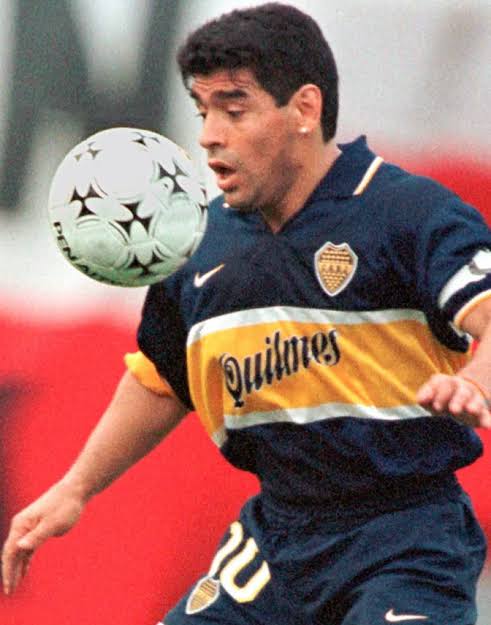Original Boca Juniors 1996/97 Home - Maradona #10 Size M fit L