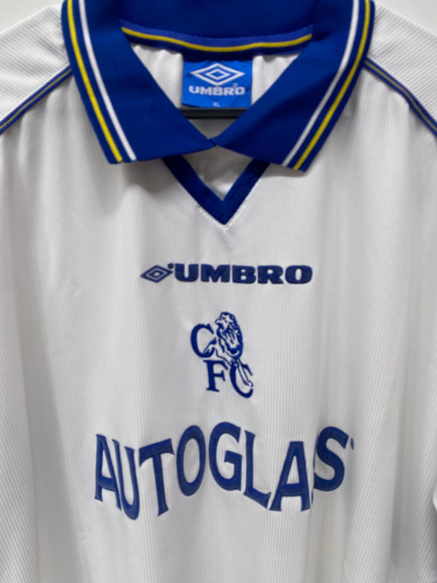 Authentic Chelsea 1998/00 Away - Size XL