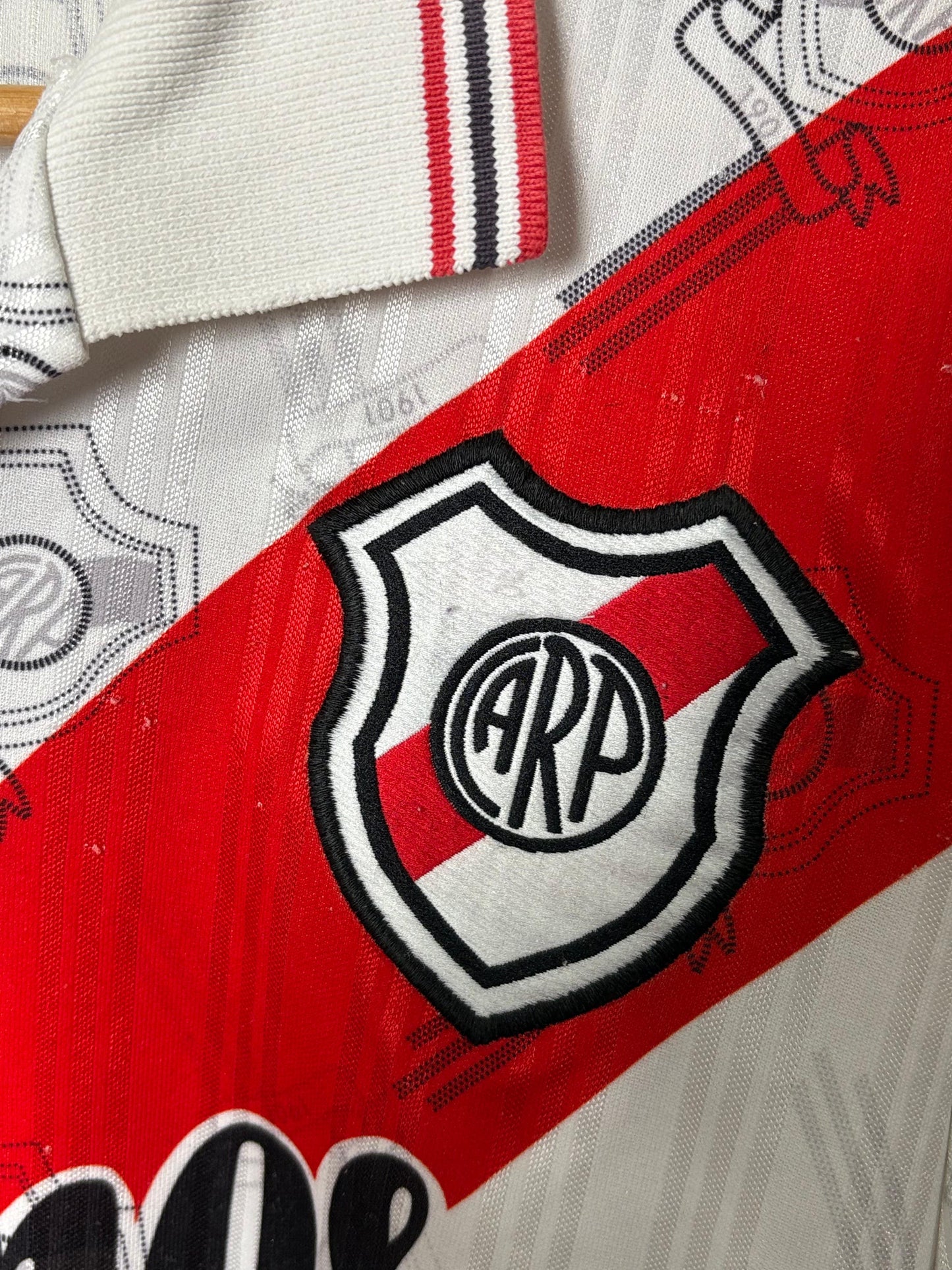 Original River Plate 1997/98 Home - Size 3 fit L (Long Sleeve)