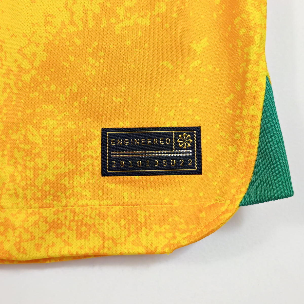 Original Australia 2022/23 Home - Mooy #13 Size L (Kitroom)