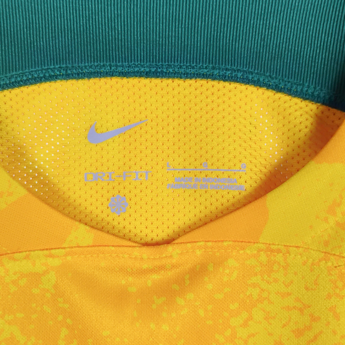 Original Australia 2022/23 Home - Mooy #13 Size L (Kitroom)