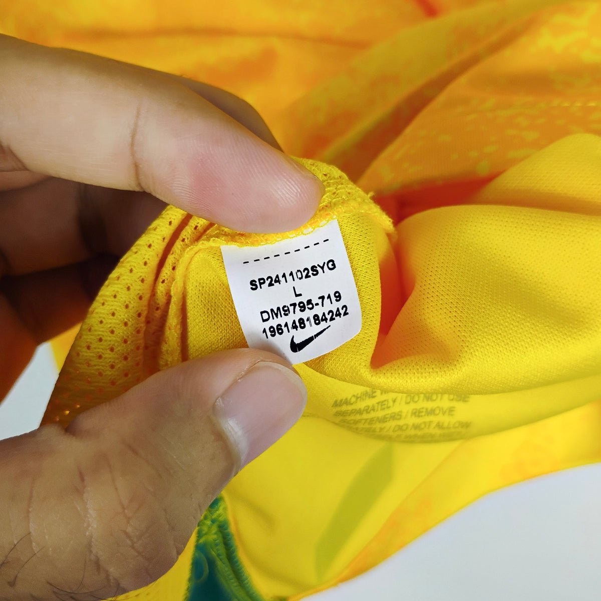 Original Australia 2022/23 Home - Mooy #13 Size L (Kitroom)