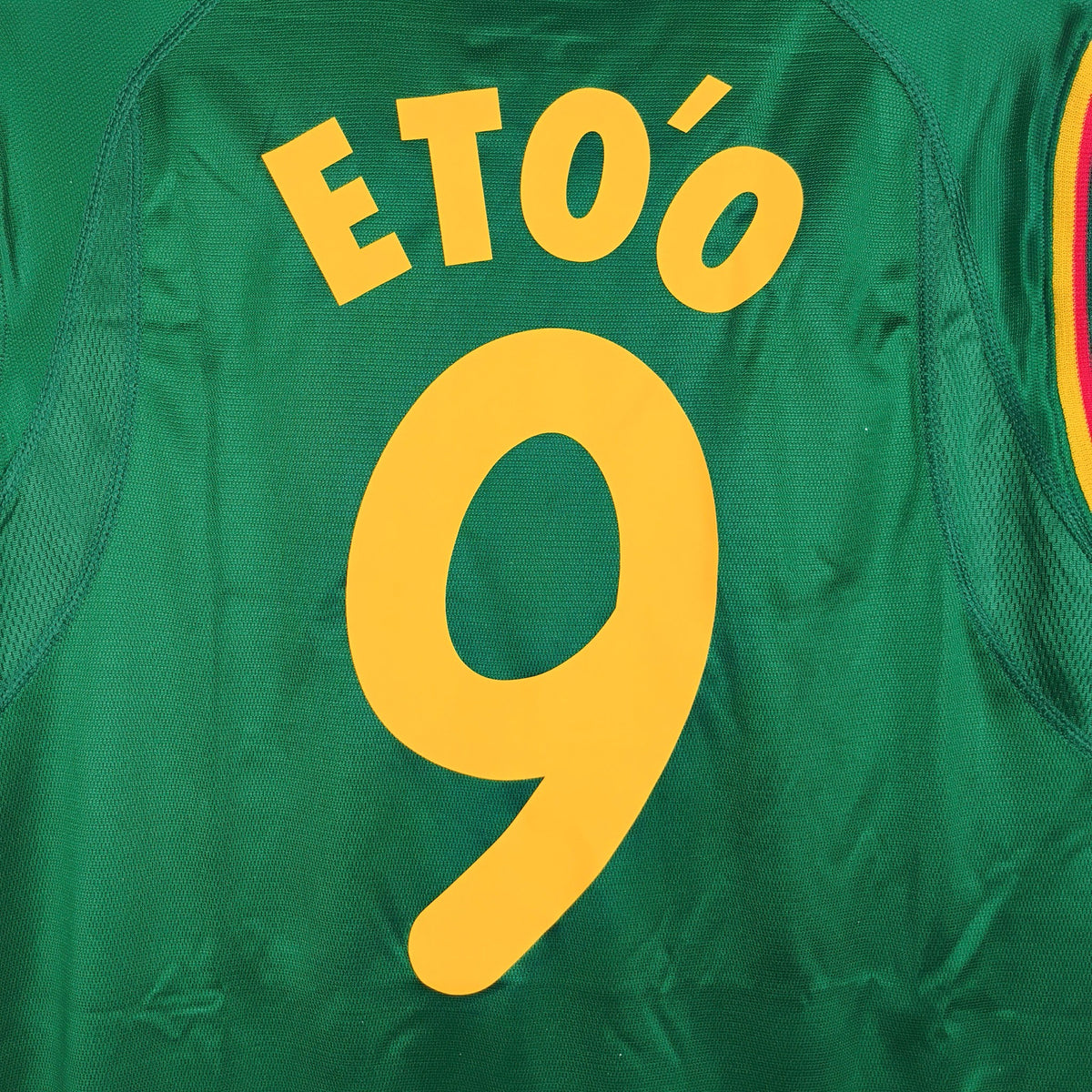 Original Cameroon 2002 Home - Eto'o #9 Size L fit M