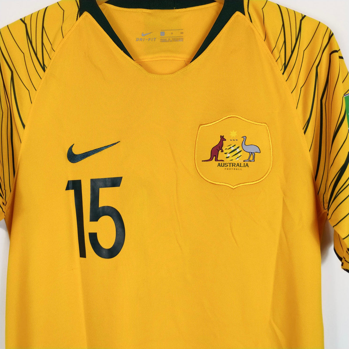 Original Australia 2018/19 Home - Jedinak #15 Size S