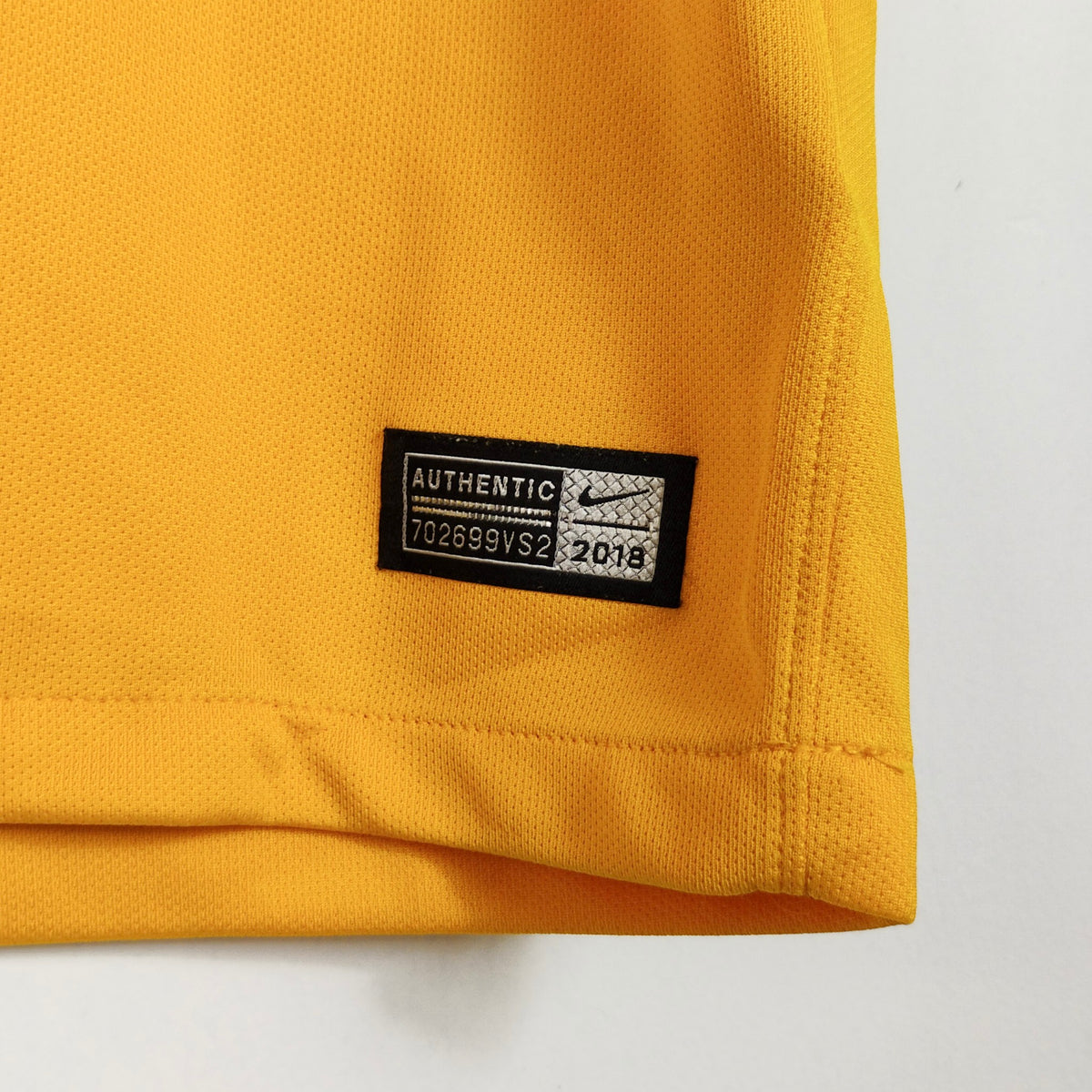 Original Australia 2018/19 Home - Jedinak #15 Size S