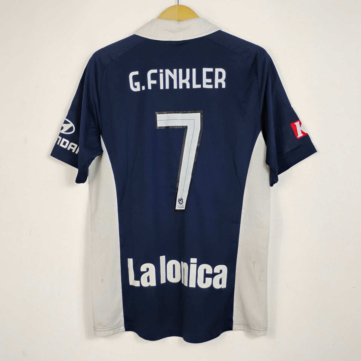 Original Melbourne Victory 2011/13 Home - G. Finkler #7 Size M