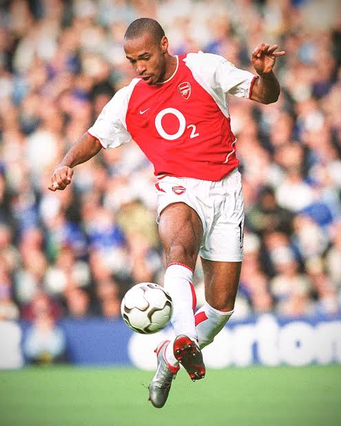 Authentic Arsenal 2002/04 Home - Henry #14 Size M