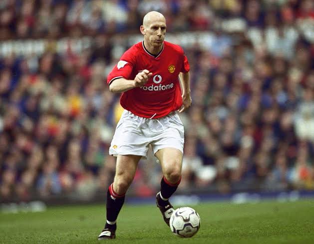 Authentic Manchester United 2000/02 Home - Stam #6 Size L