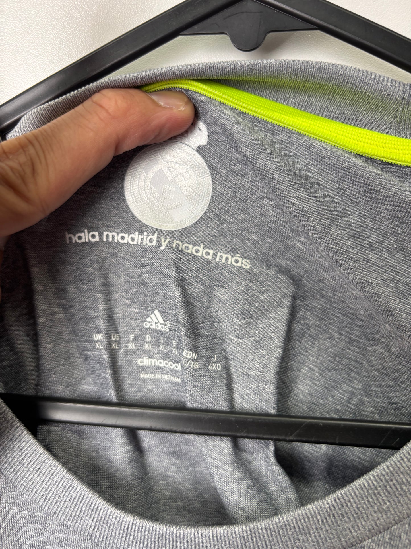 Original Real Madrid 2015/16 Away - Ronaldo #7 Size XL (Long Sleeve)