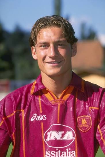 Original AS Roma 1996/97 Home - Totti #17 Size L fit XL
