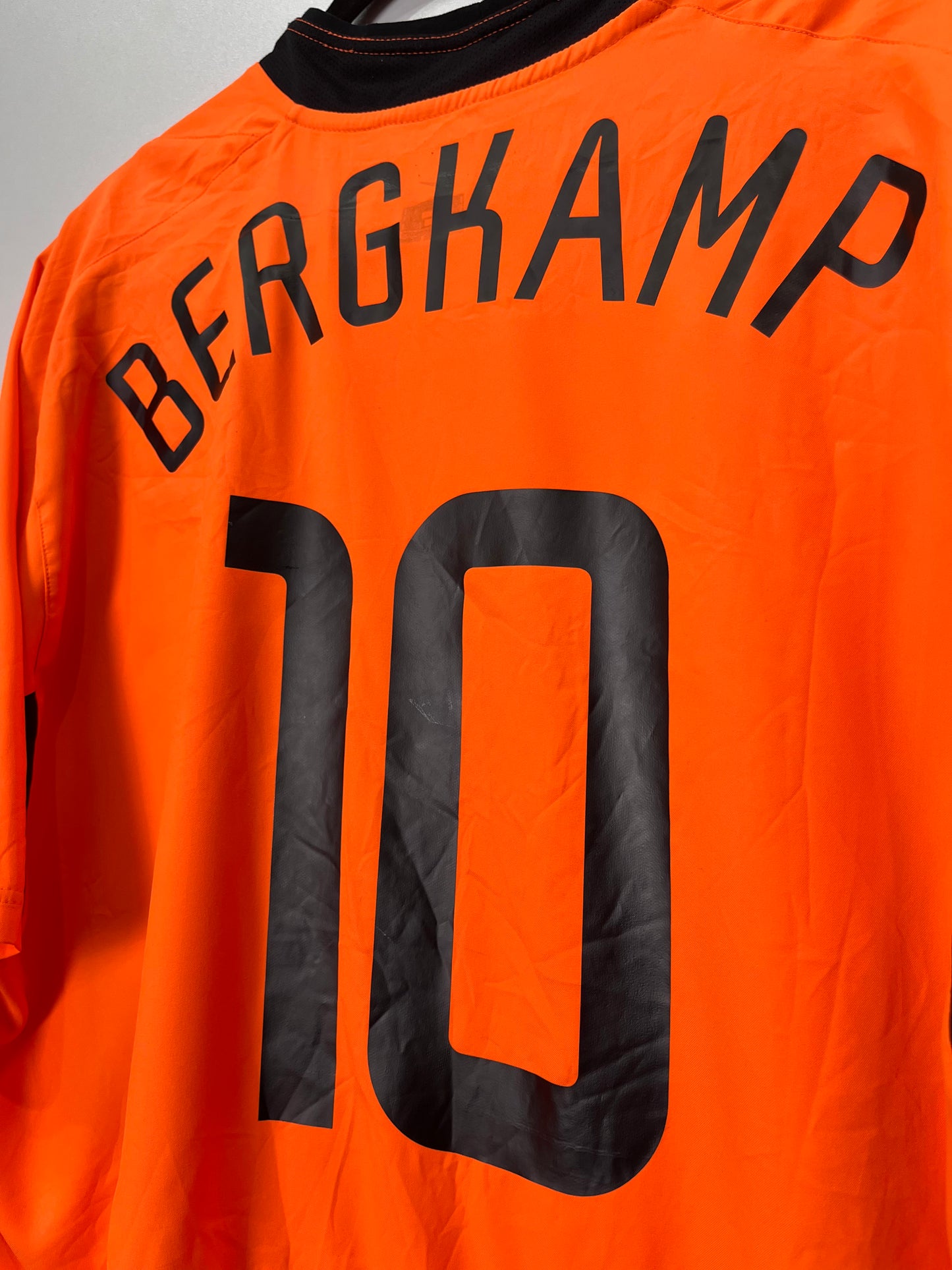 Authentic Netherlands 2002 Home - Bergkamp #10 Size XL