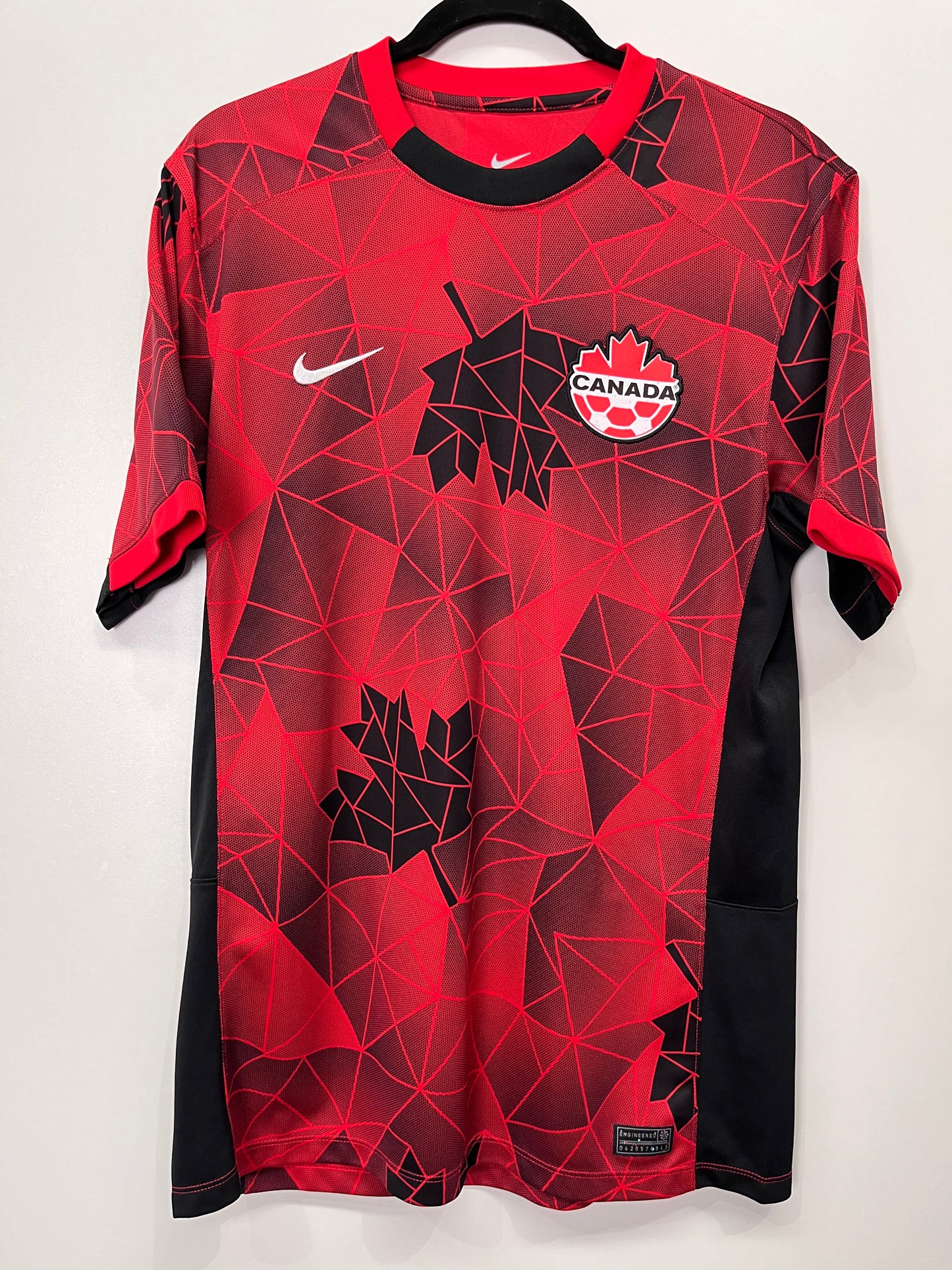 Authentic Canada Women 2023 Home- Size M (Men's fitting)