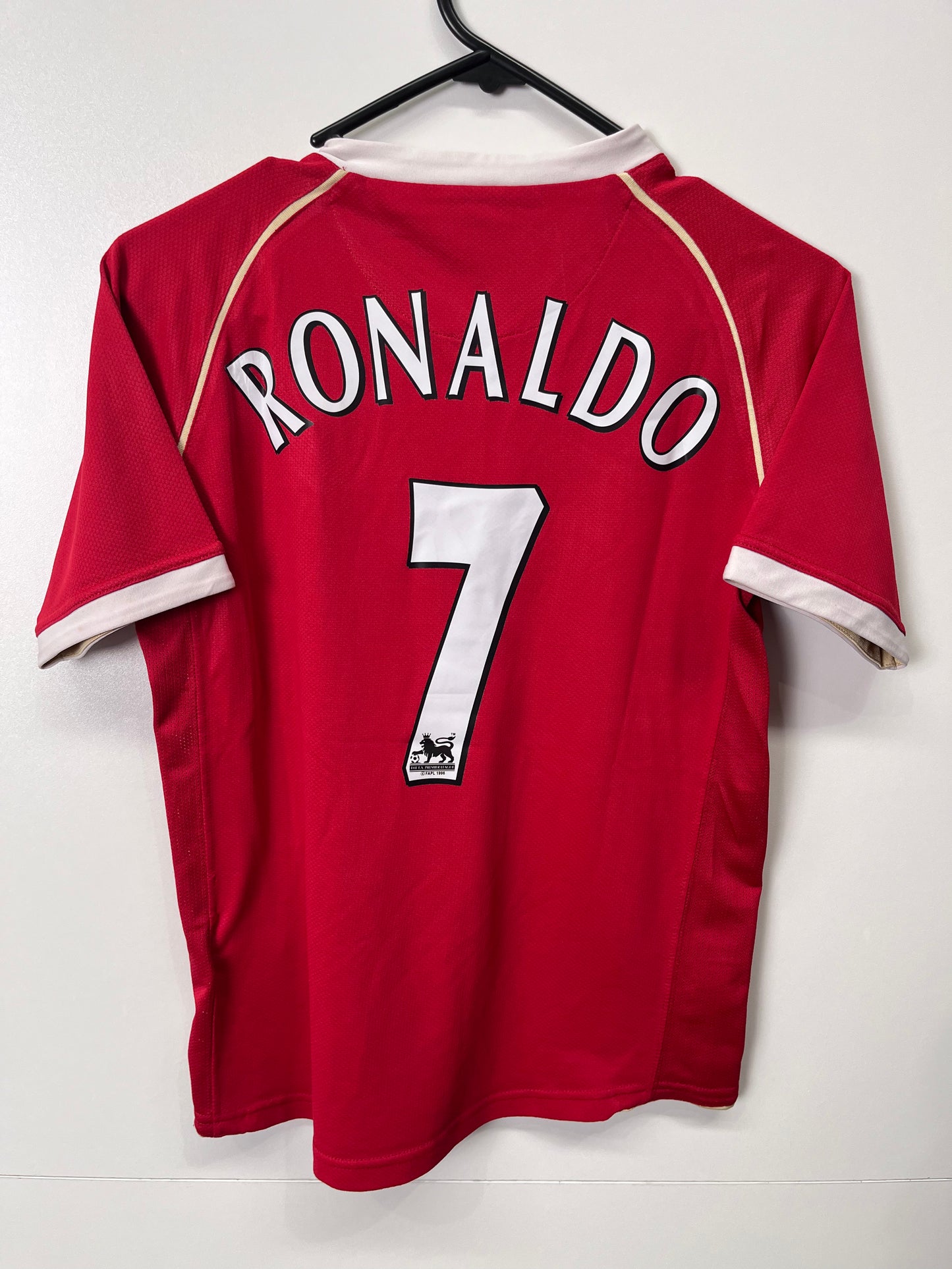 Authentic Manchester United 2006/07 Home - Ronaldo #7 Size Kids (8-10 years old)