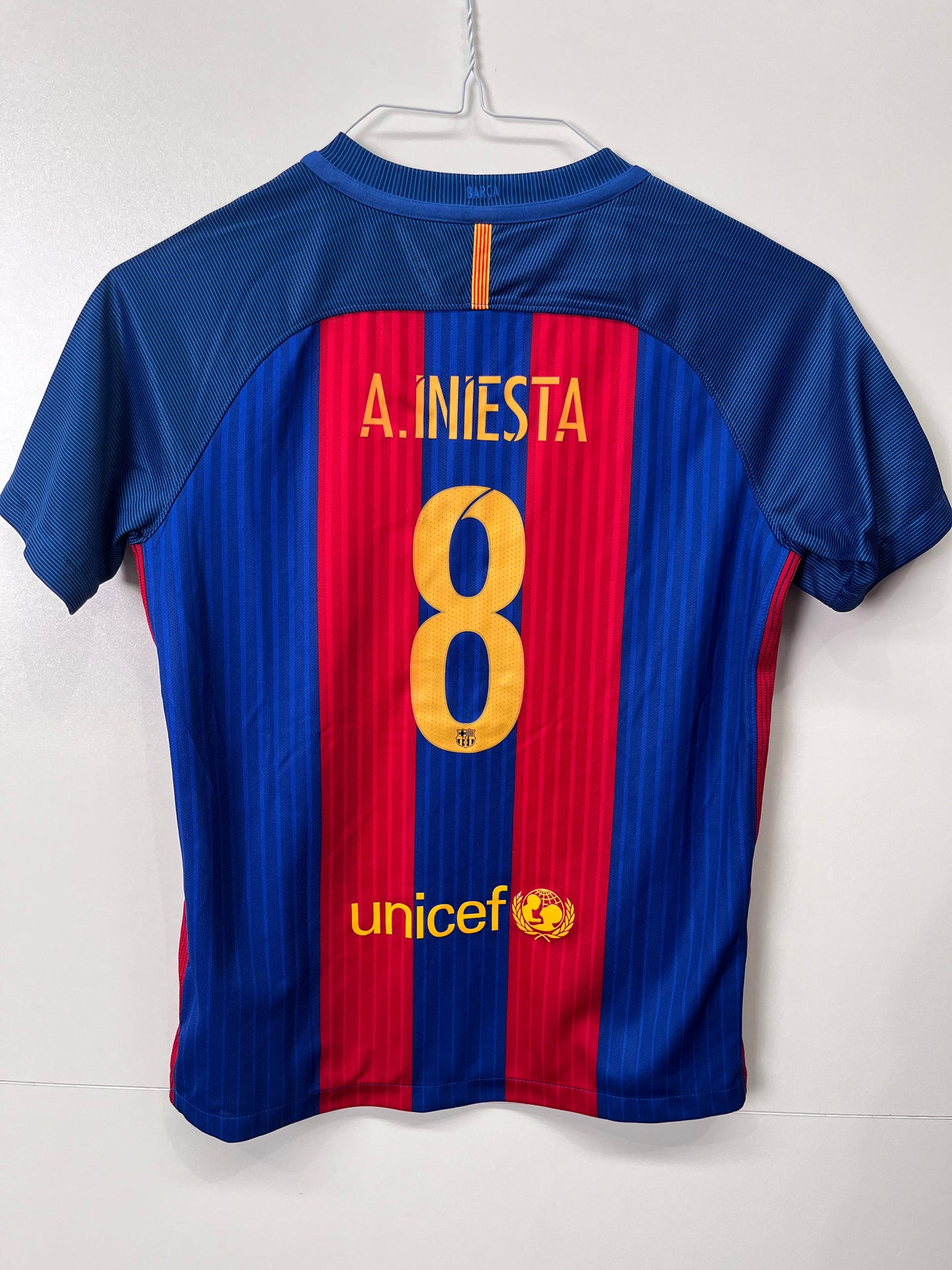 Authentic Barcelona 2016/17 Home - Iniesta #6 Size Kids (8-10 years old)