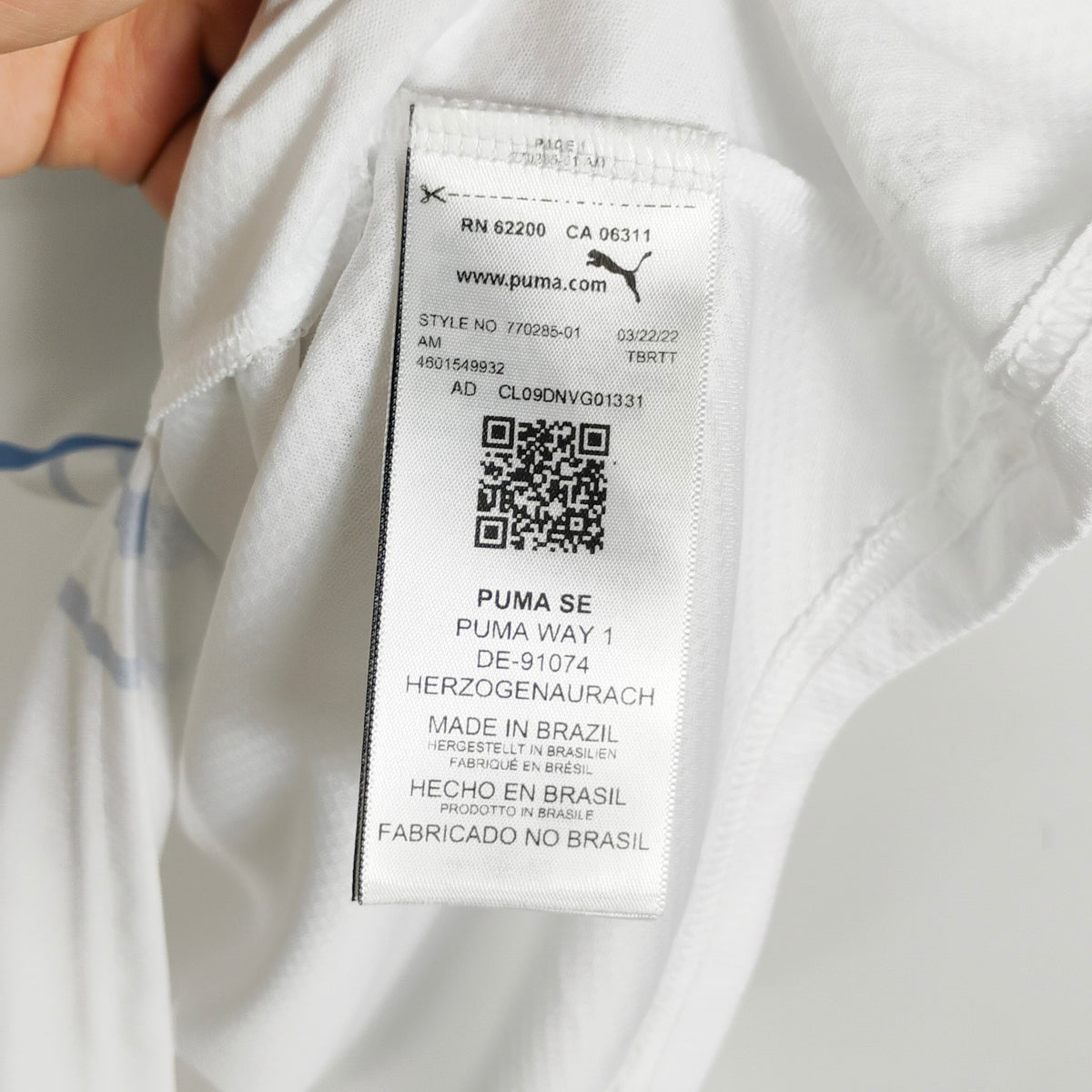 Original Uruguay 2022/23 Away - Darwin Nunez #11 Size L (Bnwt)