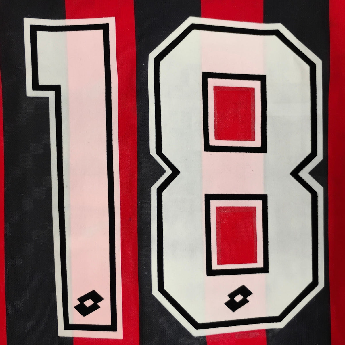 Original AC Milan 1995/96 Home - Baggio #18 Size L