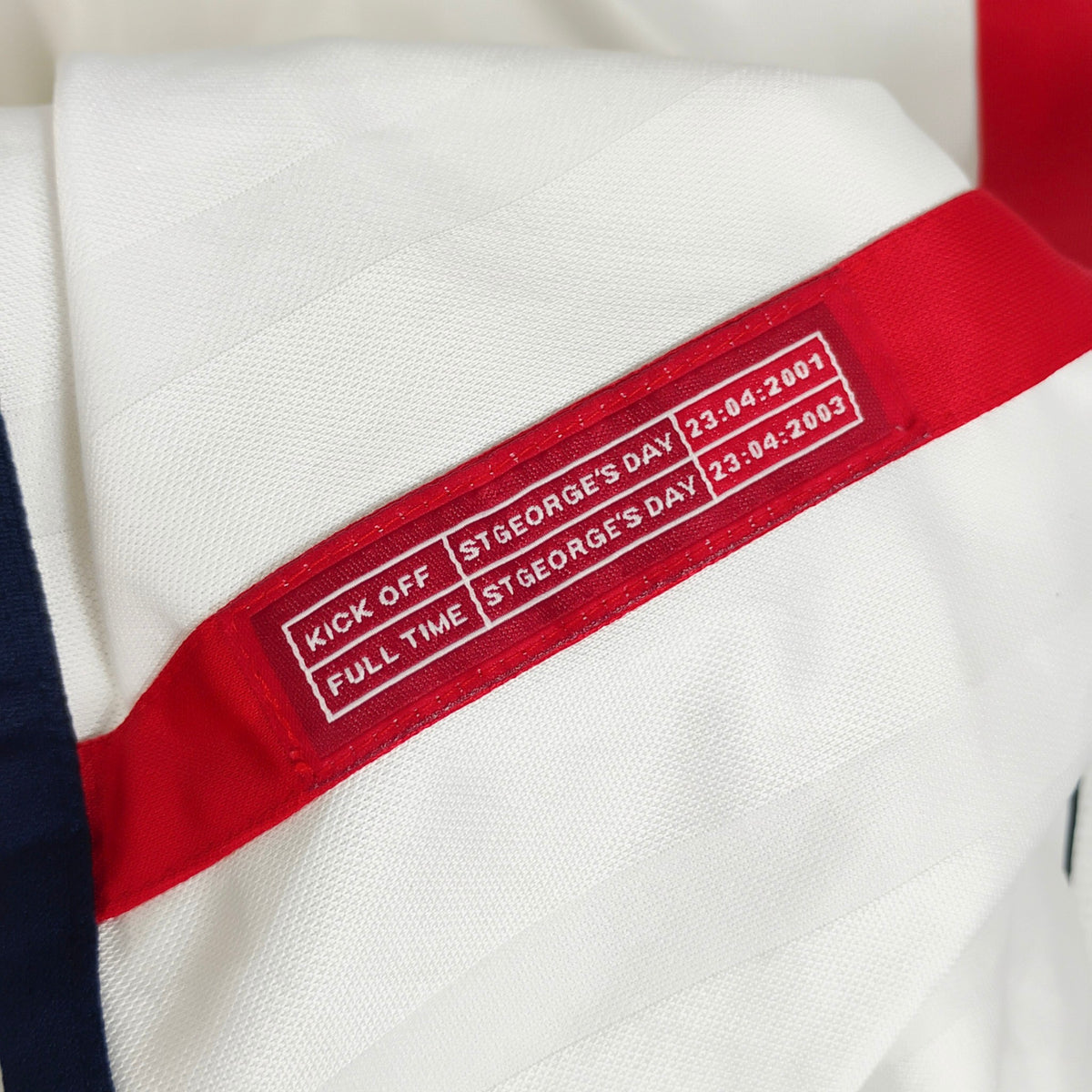 Original England 2001/02 Home - Joe Cole #19 Size L