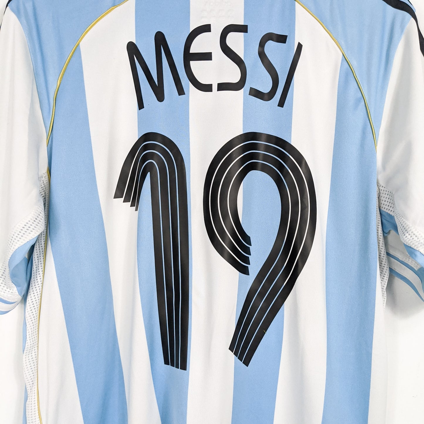 Authentic Argentina 2006/07 Home - Lionel Messi #19 Size M